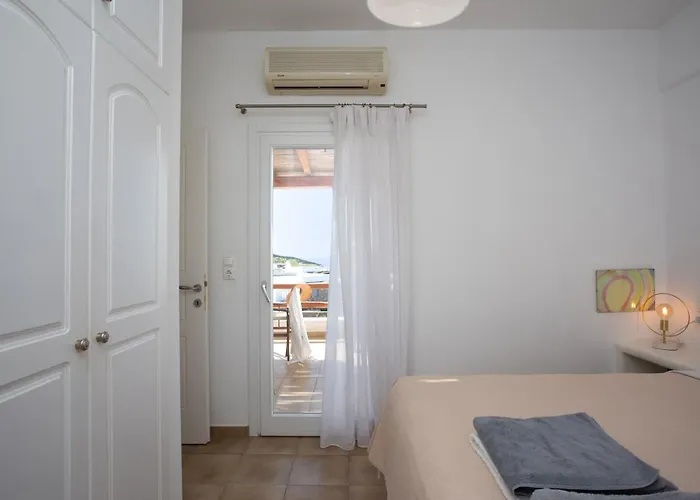 Francis פנורמוס מיקונוס