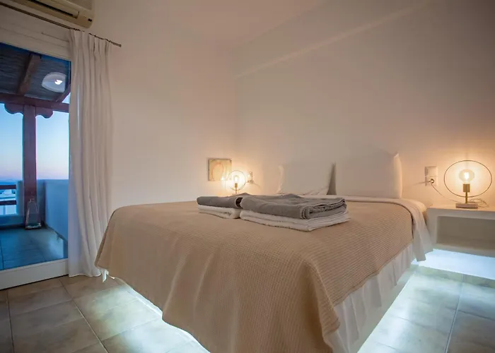 Francis * Панормос-Миконос