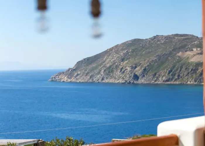 Francis * Panormos (Mykonos)