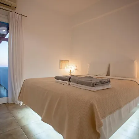 Francis * Panormos (Mykonos)